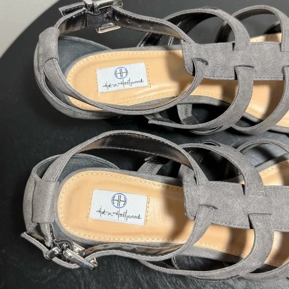 Hot in Hollywood Grey Strappy Heeled Sandals Women’s Size - Picture 3 of 6